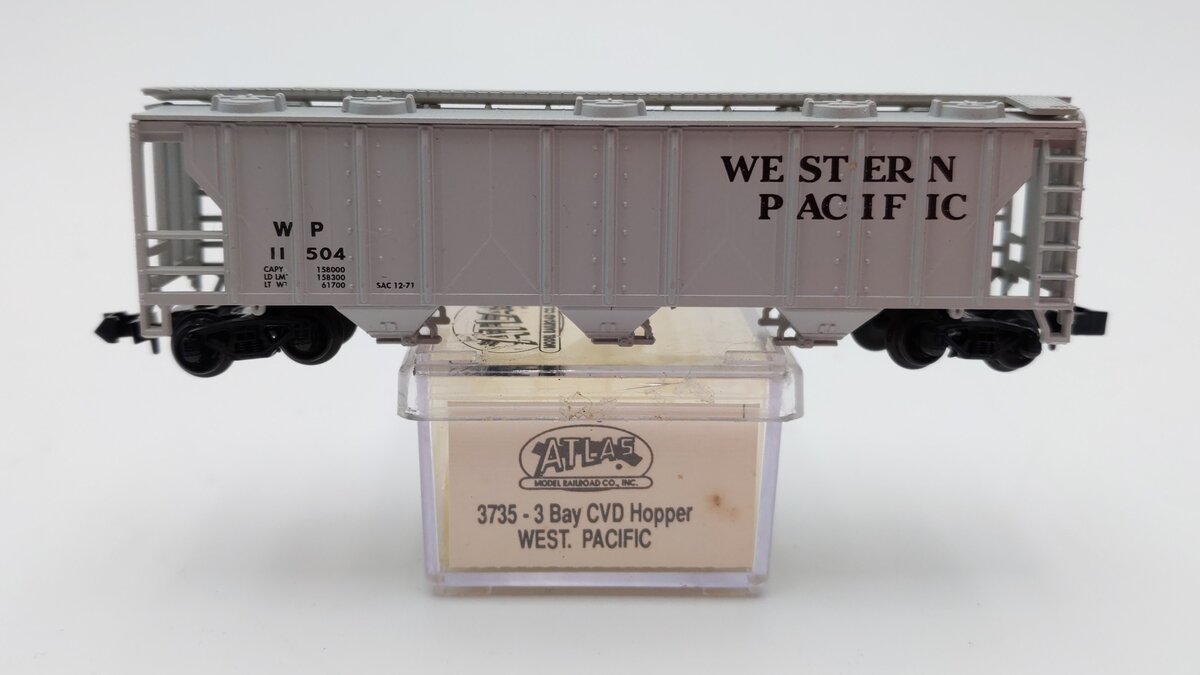Atlas 3735 N Scale Western Pacific 3 Bay Covered Hopper #11504 LN/Box