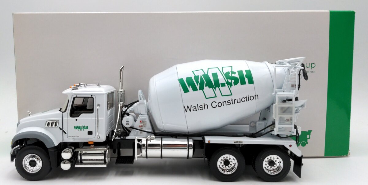 First Gear 19-3679 1:34 Scale Diecast Walsh Cement Mixer NIB
