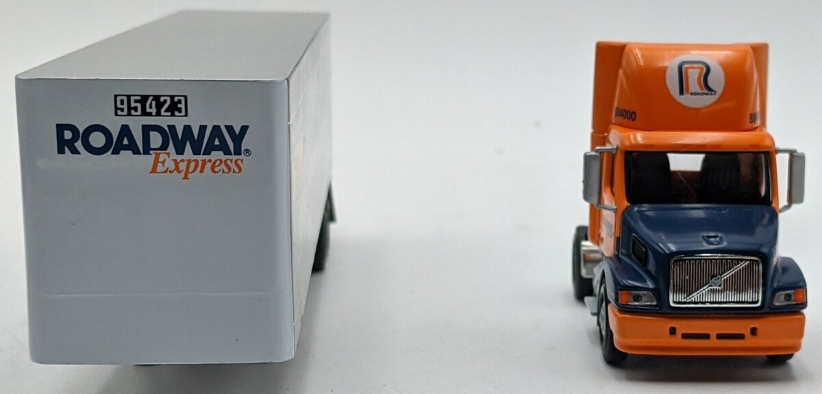 PEM M77502 1:64 Diecast Volvo 610 Semi Tractor W/No-Zone Trailer NIB