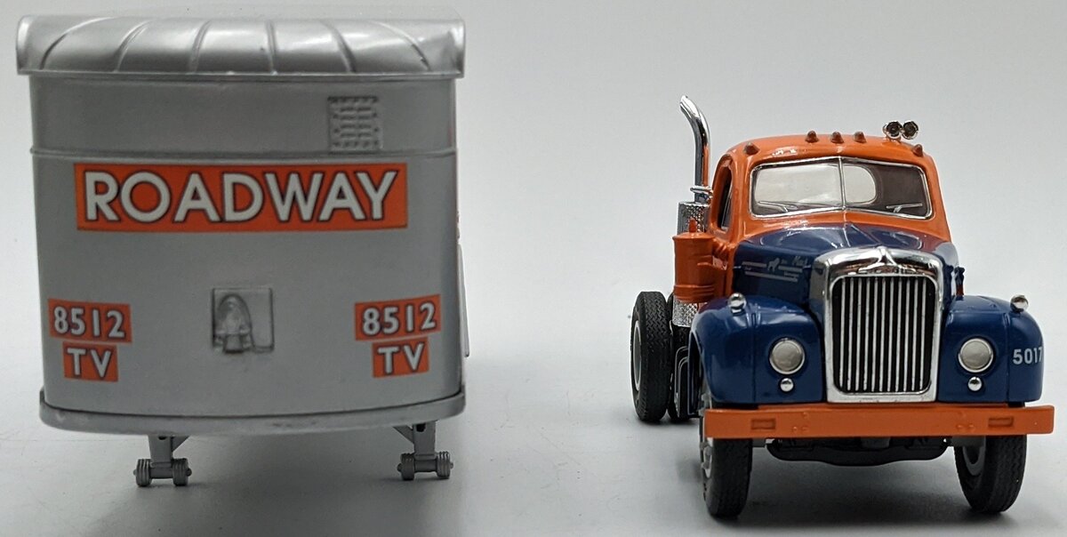 First Gear 10-1211 1:34 Diecast Roadway 1960 Model B-61 Mack Tractor & Trailer NIB