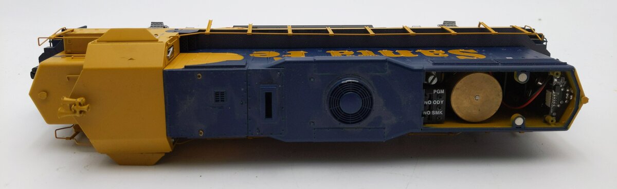 Lionel 6-38976 Atchison Topeka & Santa Fe Legacy GP35 Diesel Locomotive #3318 EX