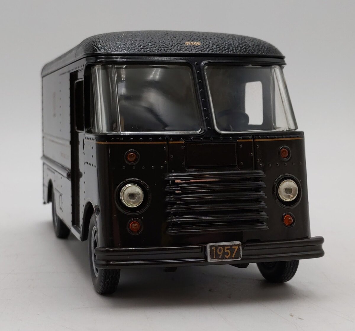 Hermann Marketing 1:28 Scale United Parcel Service 1957 Package Car Item #UP1757 EX/Box