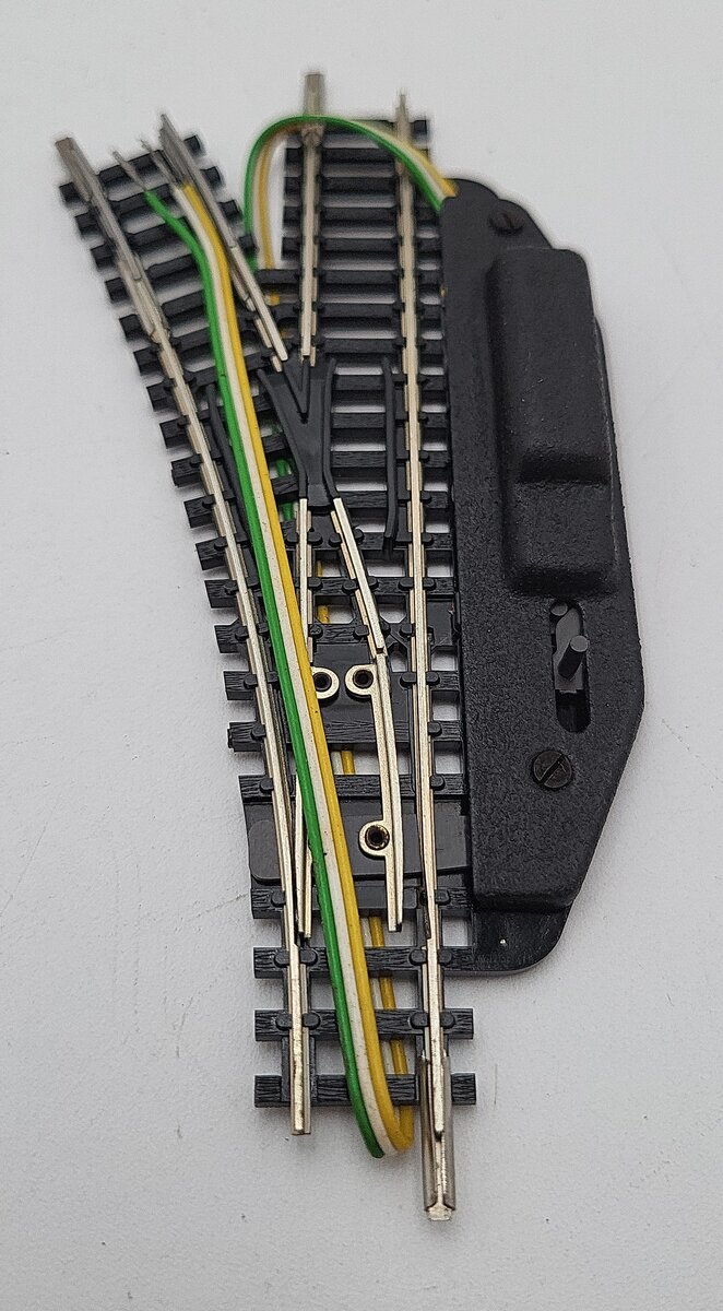 Aurora 4961 N Scale 7 1/2 Left Hand Remote Switch LN/Box