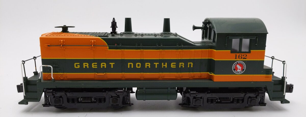 Lionel 2334030 O Great Northern LionChief Plus 2.0 NW-2 Diesel Locomotive #162 EX