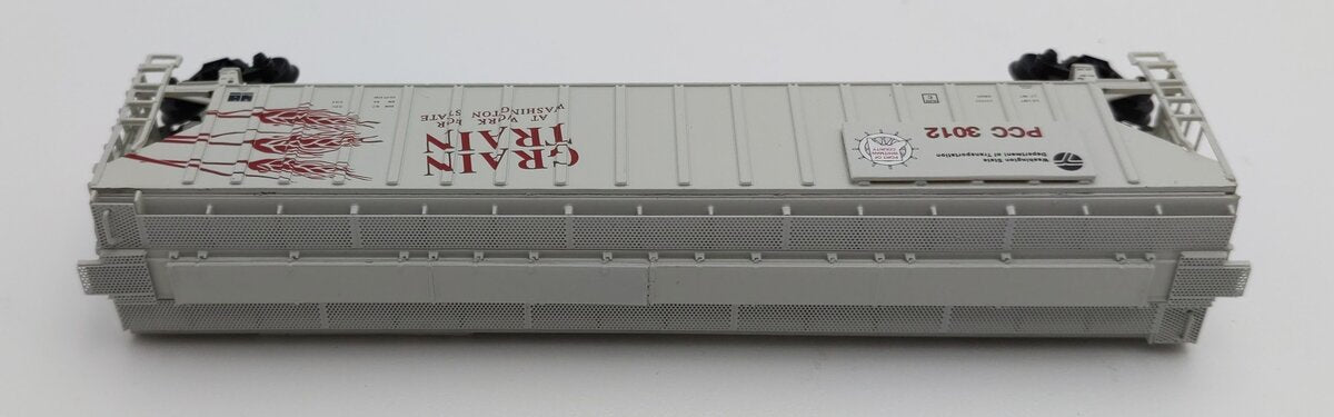 InterMountain 65392-04 N Scale PCC "Grain Train" 4750 Cu. Ft. 3-Bay Hopper #3012 LN/Box