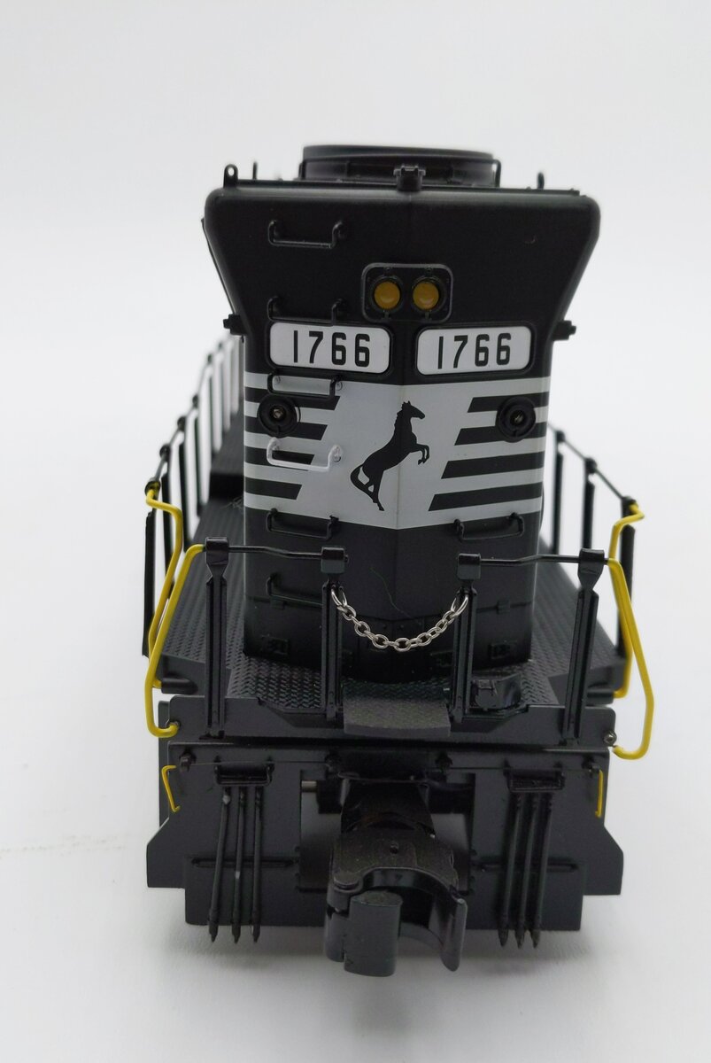 Lionel 2233122 O Gauge BTO Norfolk Southern SD45 Diesel Locomotive #1766 EX