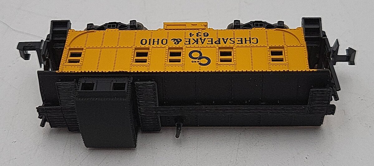 MRC 7082 N Scale Chesapeake And Ohio Caboose #634 LN/Box