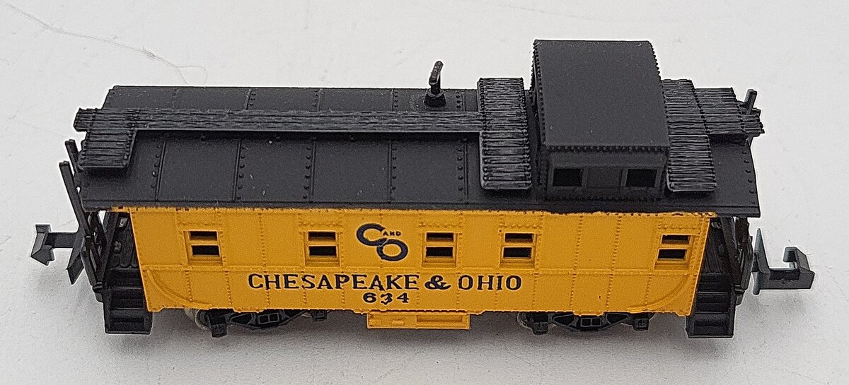 MRC 7082 N Scale Chesapeake And Ohio Caboose #634 LN/Box