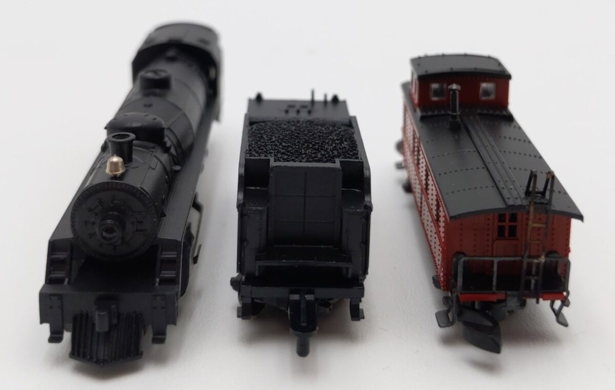 Marklin 88812 Z C&O American Mikado Steam Locomotive with a Tender & Caboose LN/Box