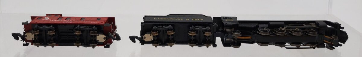 Marklin 88812 Z C&O American Mikado Steam Locomotive with a Tender & Caboose LN/Box