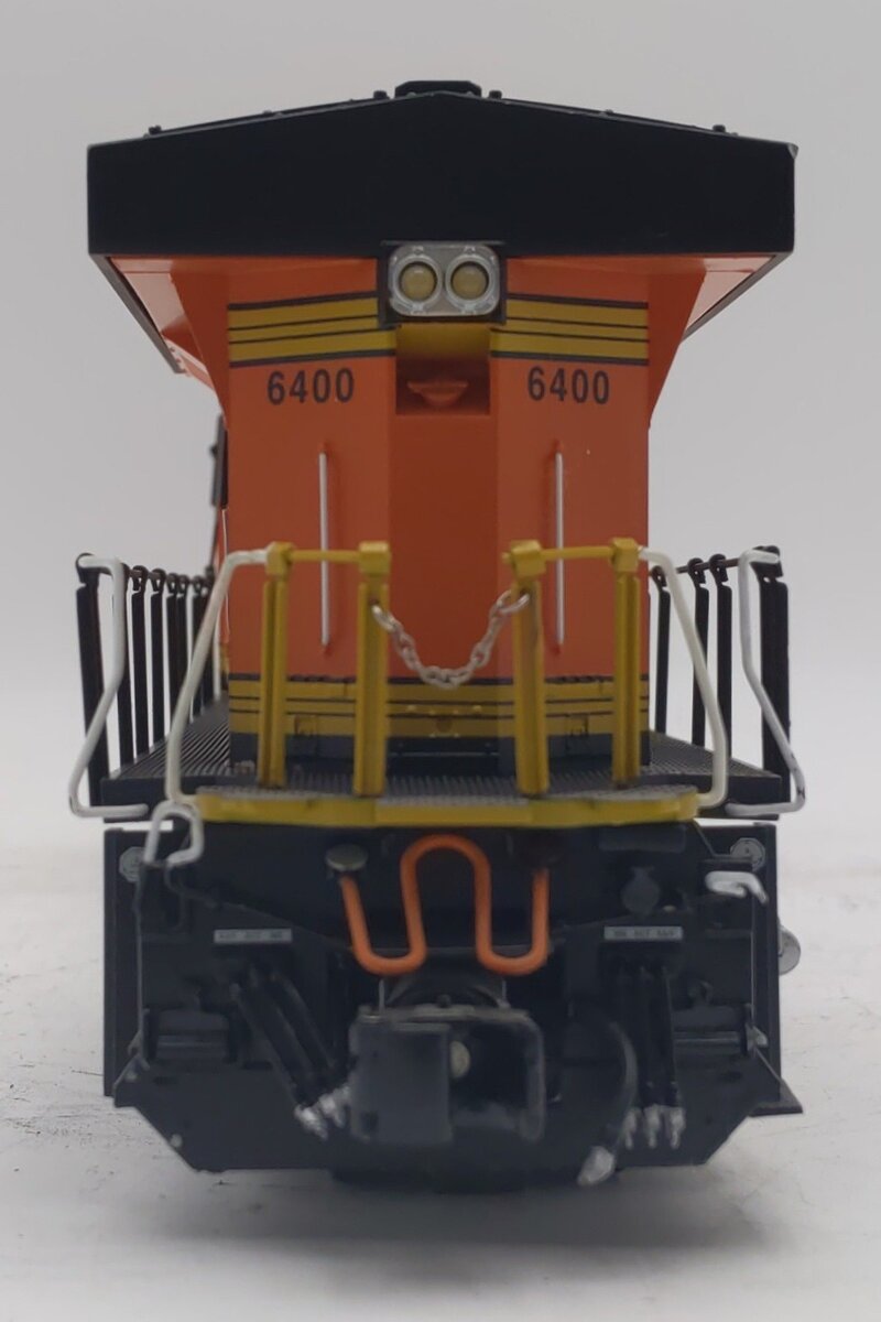 Lionel 1922061 O Gauge Legacy BNSF ES44AC Diesel Locomotive #6400 VG