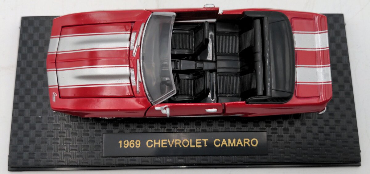 Road Champs 20603 1:43 Diecast Red w/Silver Stripes 1969 Chevrolet Camaro EX