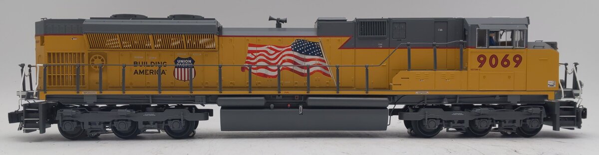 Lionel 2033322 O Union Pacific SD70AH Diesel Locomotive #9069 EX