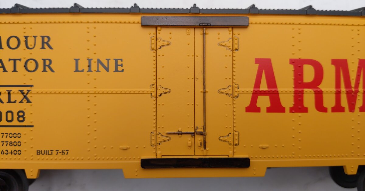 MTH 30-7818 O Gauge Armour Refrigerator Line Reefer Car #8008 EX/Box