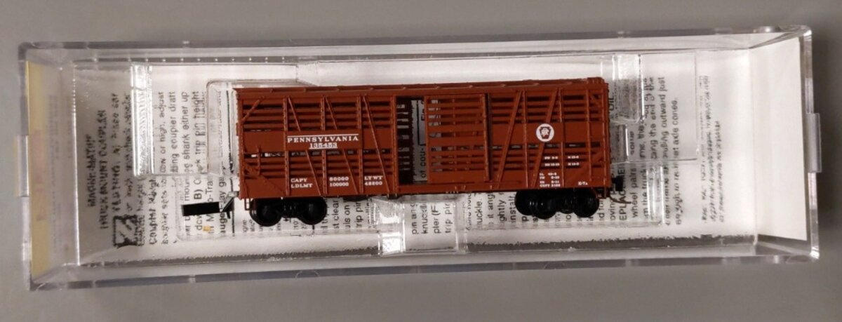 Micro-Trains 52000181 Z Pennsylvania 40' Single-Door Despatch Stock Car #135453 LN/Box