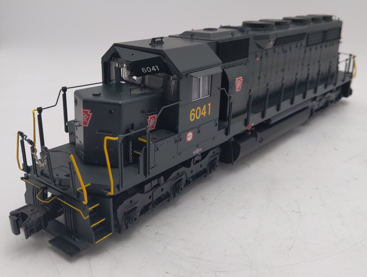 Lionel 6-84262 O Gauge Pennsylvania Legacy SD40 Diesel Locomotive #6041