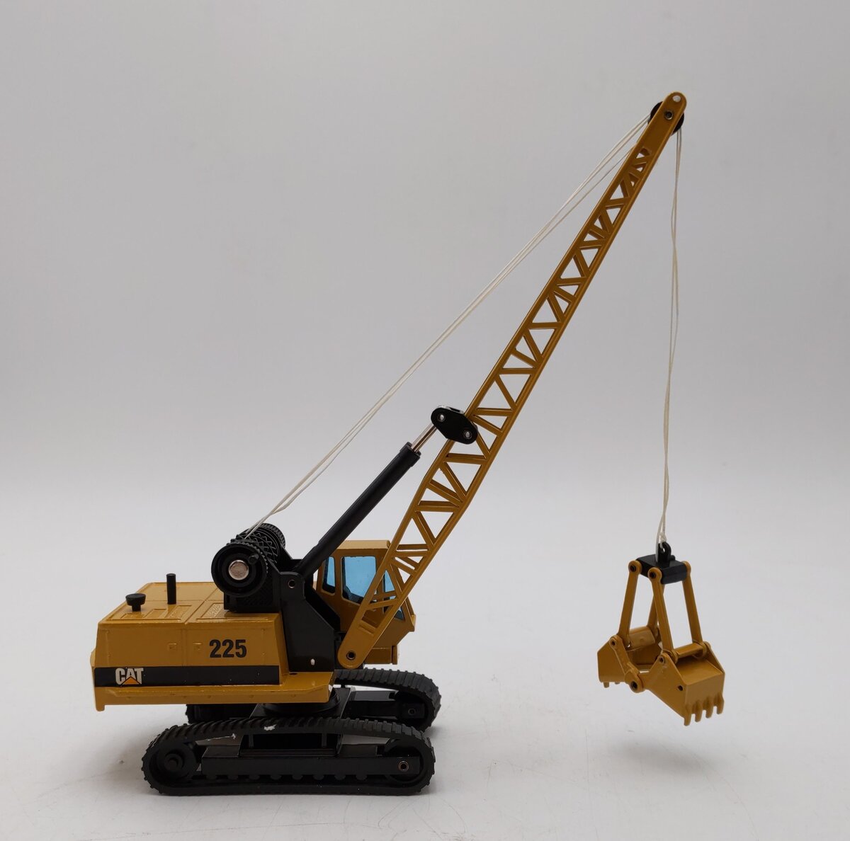 Joal 225 1:50 Caterpillar Digging Crane No. 225 NIB