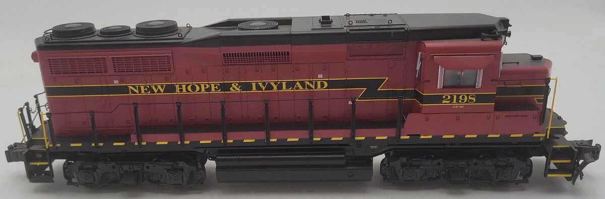 Lionel 2122160 O New Hope & Ivyland LEGACY Excursion Passenger Train #2198 VG