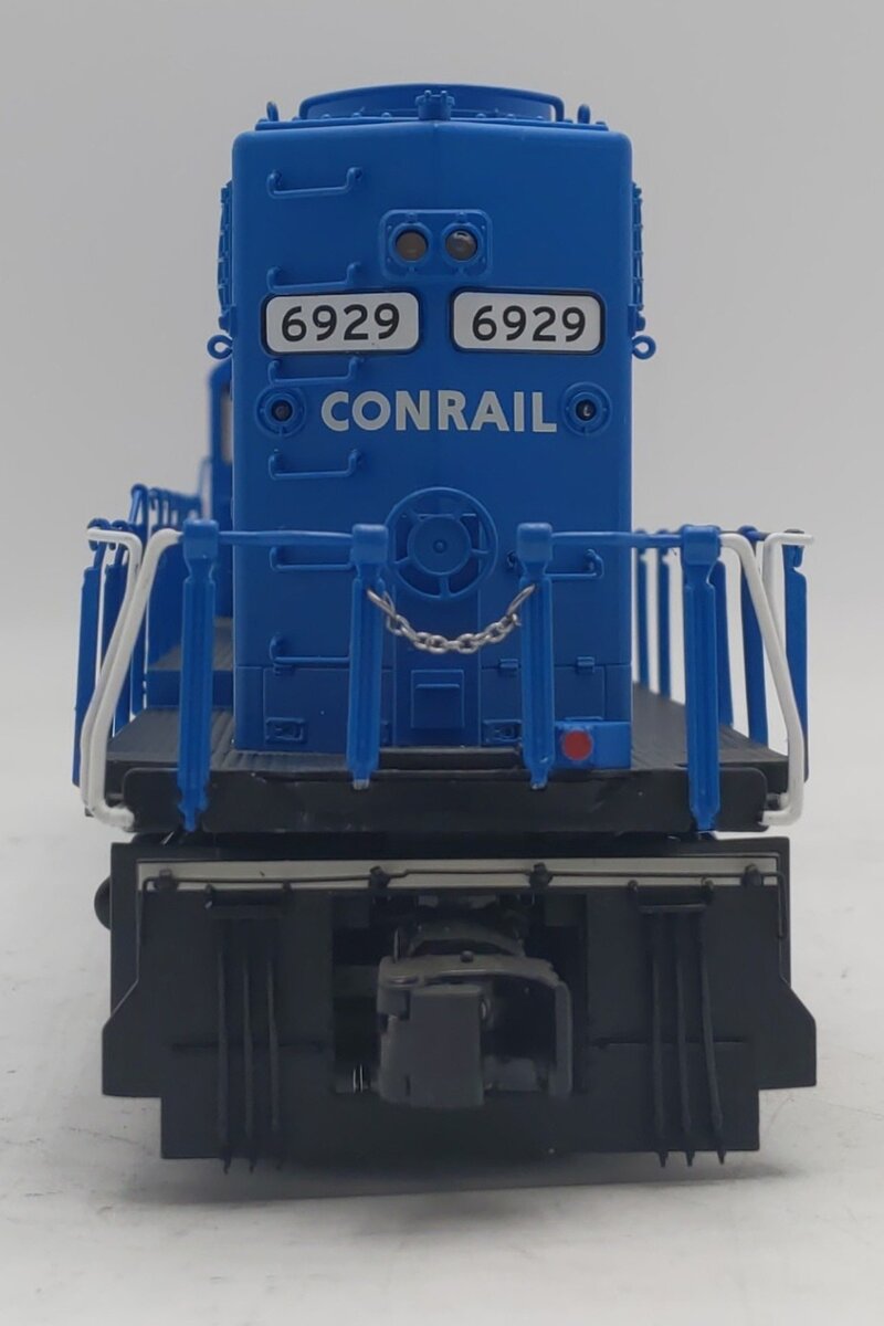 Lionel 2033021 O Conrail Legacy SD38 Diesel Locomotive #6929 EX