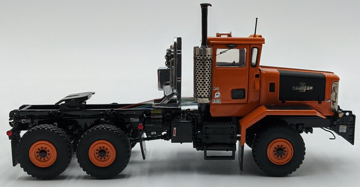Sword Models SW3005-O 1:50 Diecast Orange P-Series 3-Axle 4x4 Snow Plow VG/Box