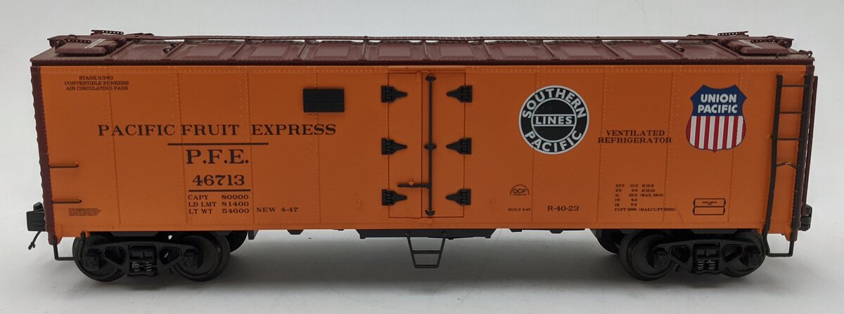 MTH 20-94227 O Gauge Pacific Fruit Express 40' Steel Sided Reefer Car #46713 VG