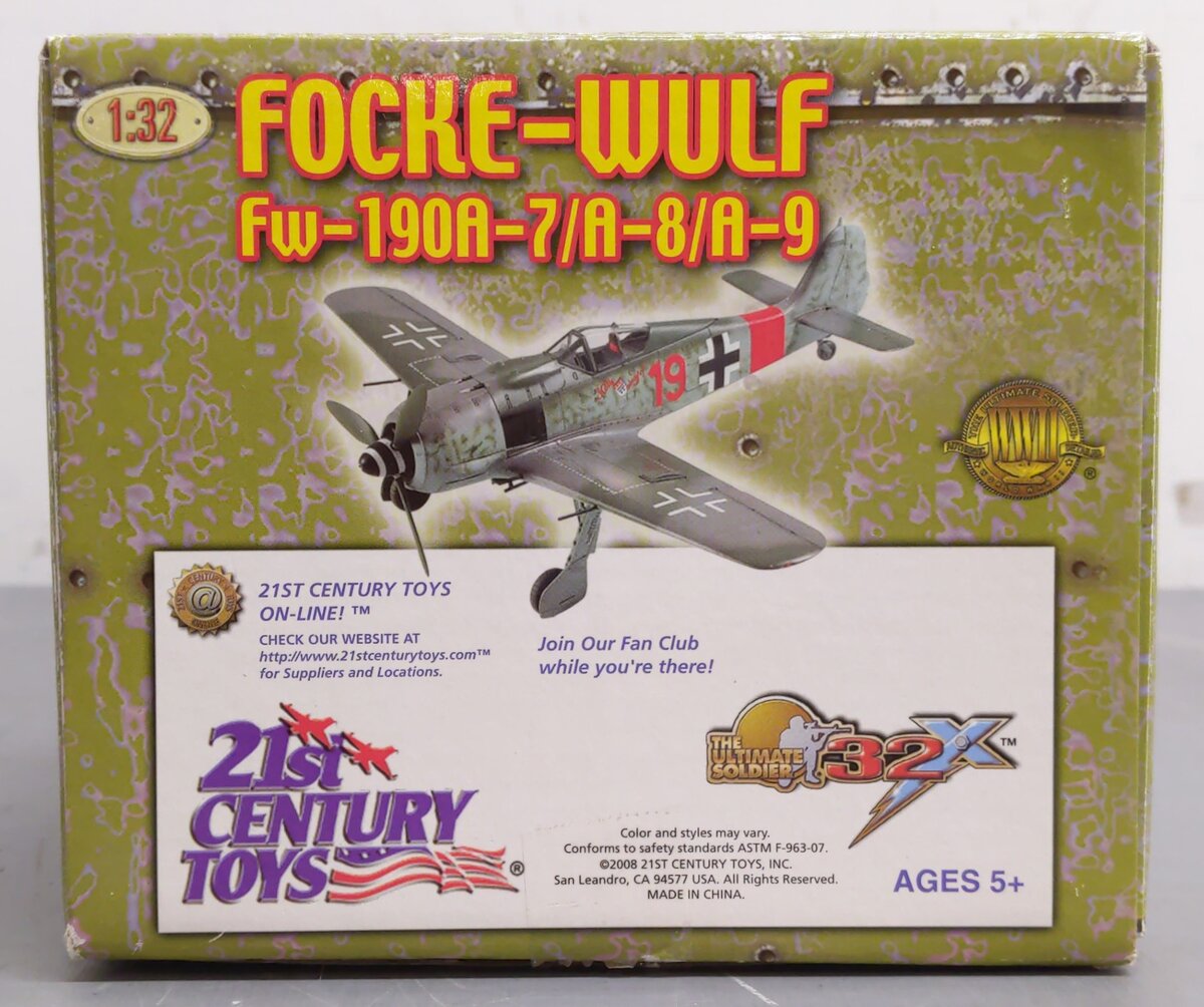 21st Century 13314 1:32 The Ultimate Soldier Focke-Wulf 190A-7/A-8/A-9 Plane EX/Box