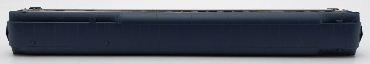 Walthers 932-10018 HO Scale C&O 12-1 Pullman Heavyweight Coach Car #3410A LN/Box