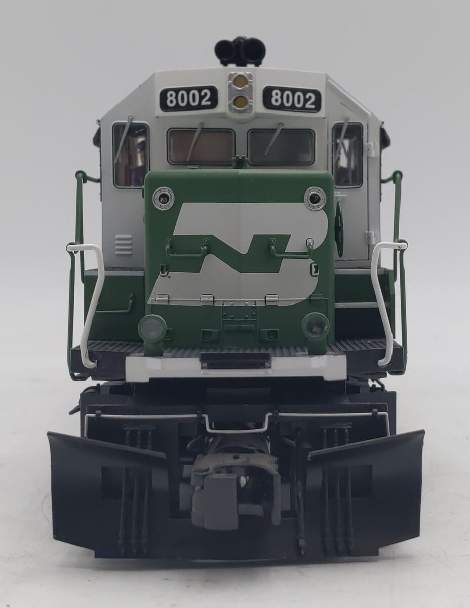 Lionel 1933082 O Burlington Northern LEGACY SD40-2 Diesel Locomotive #8002 EX