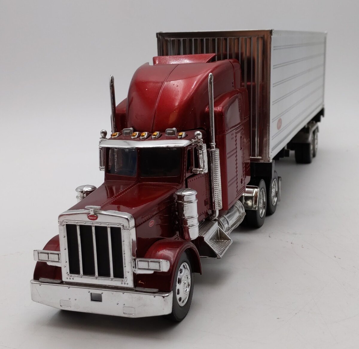 New-Ray 1:32 Scale Kenworth W900 Grain Truck Red and White 