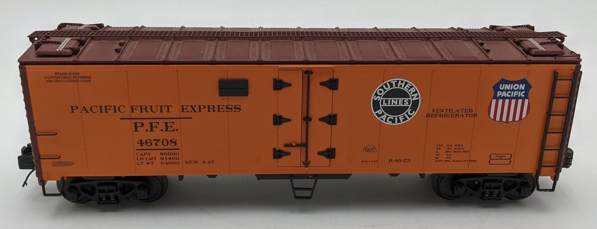 MTH 20-94227 O Gauge Pacific Fruit Express 40' Steel Sided Reefer Car #46708 VG