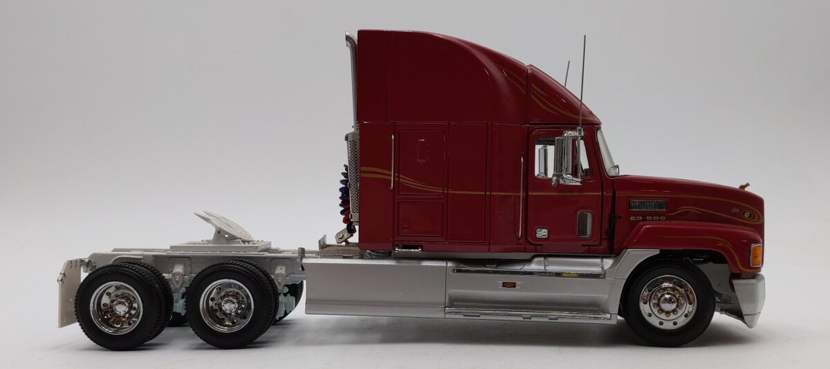 Franklin Mint B11U024 1:32 Scale 1993 Mack Elite VG