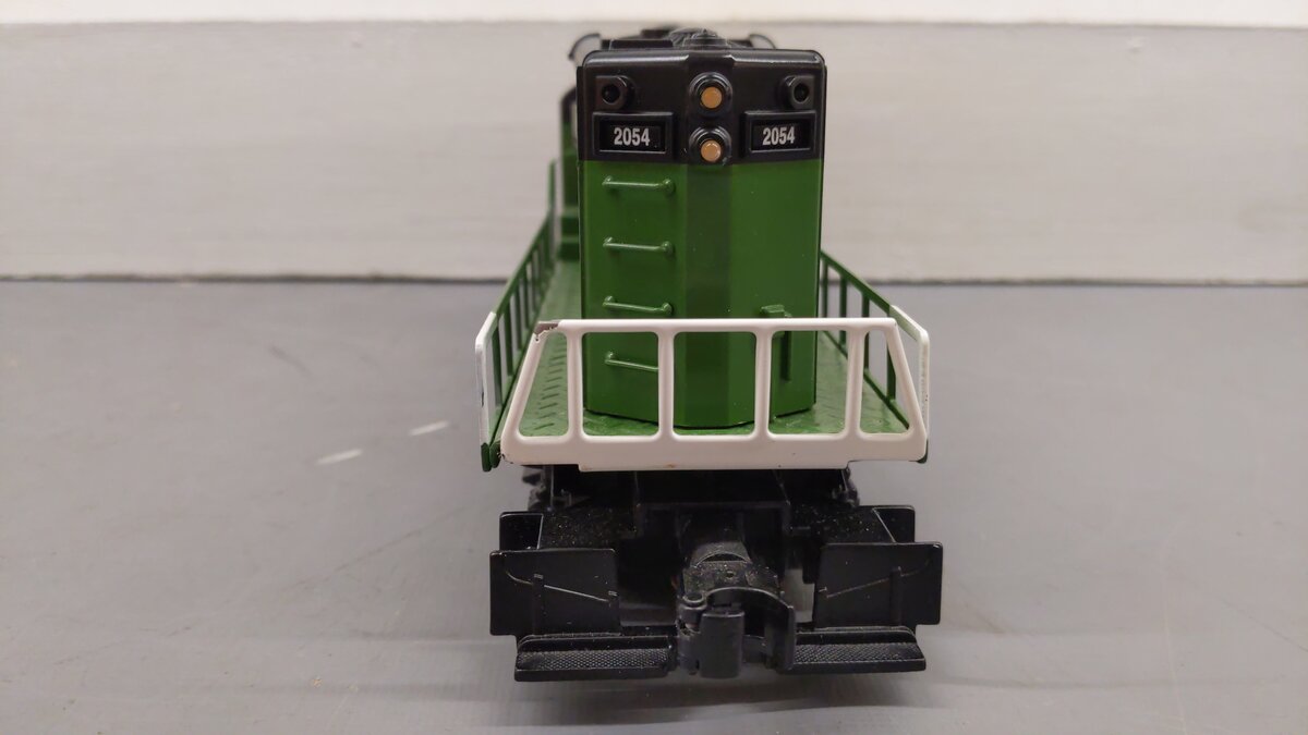 Lionel 2234170 O Burlington Northern LionChief Plus 2.0 Diesel Locomotive #2054 EX/Box