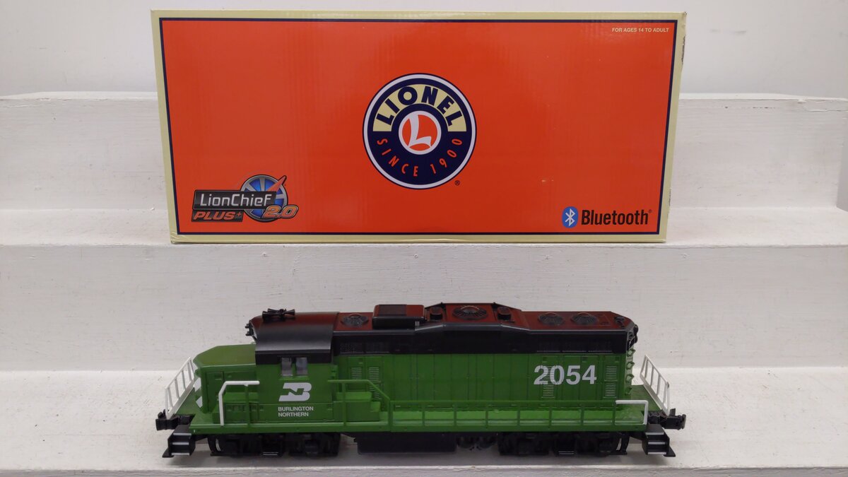 Lionel 2234170 O Burlington Northern LionChief Plus 2.0 Diesel Locomotive #2054 EX/Box