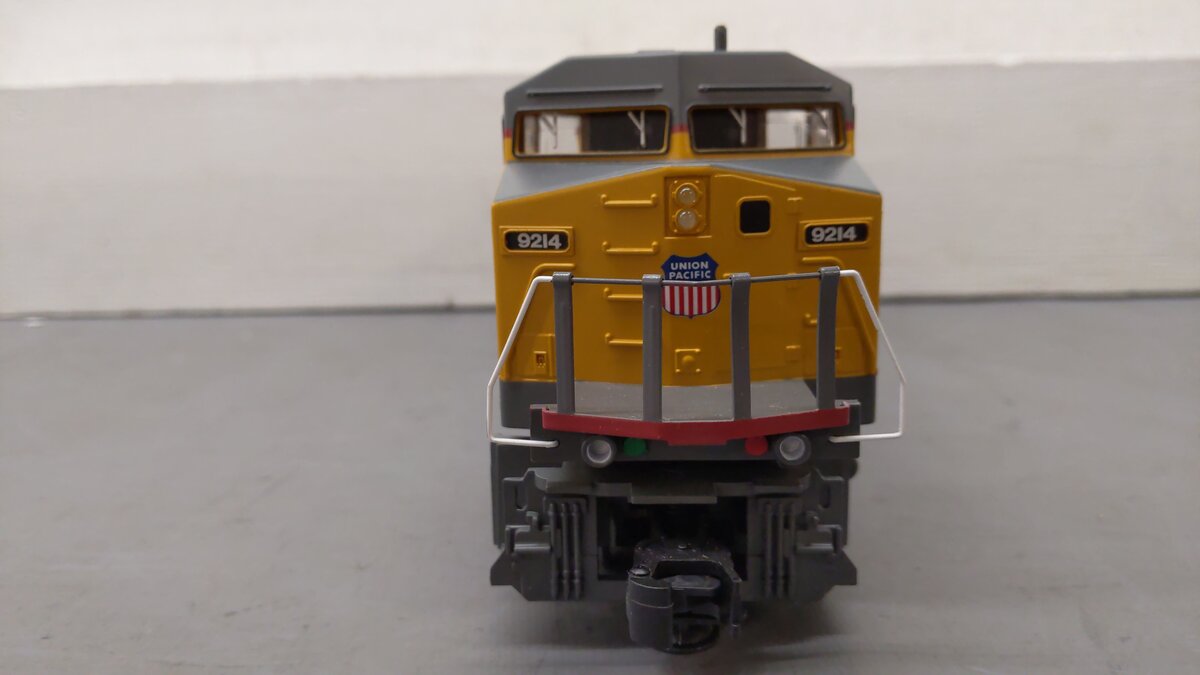 Lionel 2234210 O Union Pacific Lionchief Dash 8 Diesel Locomotive #9214 EX/Box
