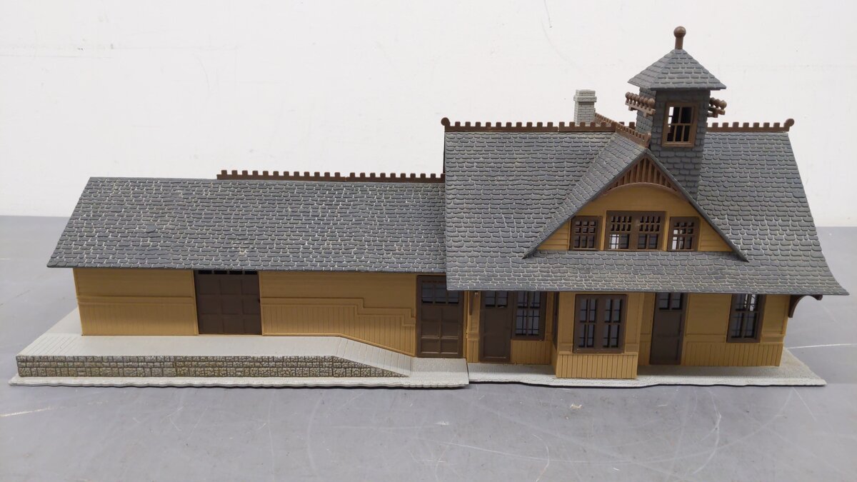 Lionel 6-2709 O Rico Station Building Kit - Assembled VG