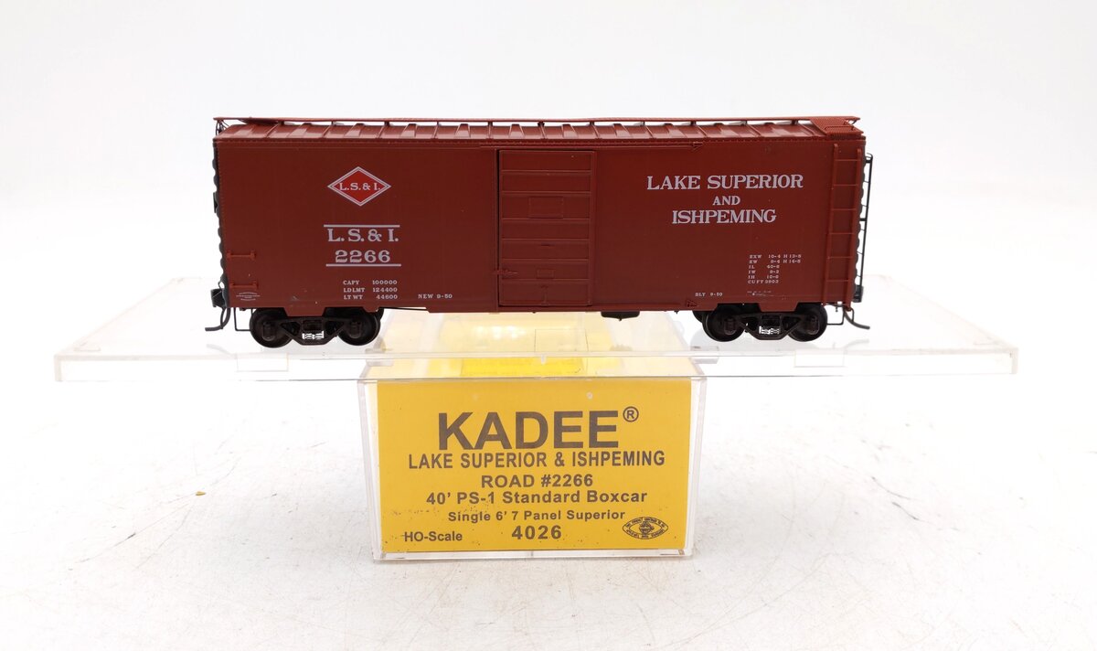 Kadee 4026 HO Scale Lake Superior & Ishpeming 40' PS-1 Boxcar #2266 LN/Box