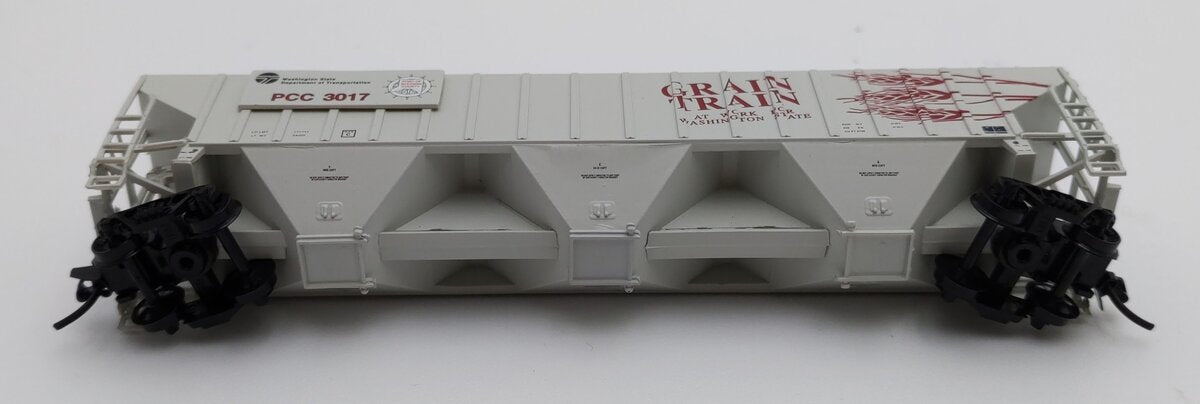 InterMountain 65392-05 N Scale PCC Grain Train 4750 Cu. Ft Hopper #3017 LN/Box