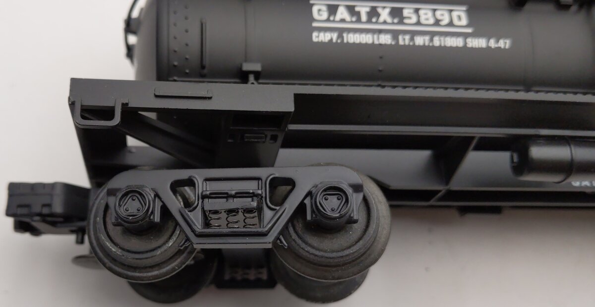 Industrial Rail IDM6011 O Gauge Gulf Gasoline Tank Car #5890 (3Rail) EX/Box