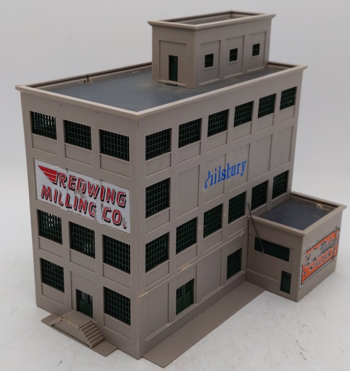 Walthers 933-3026 HO Scale CornerStone Red Wing Milling Company Structure VG