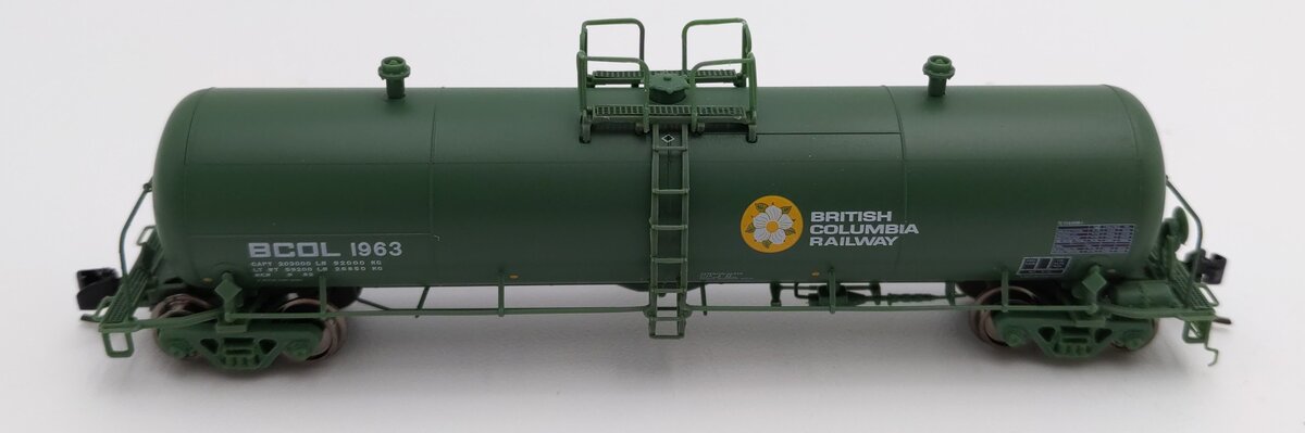 Rapido Trains 535012-2 N Scale British Columbia Railway Tankcar #1963 LN/Box