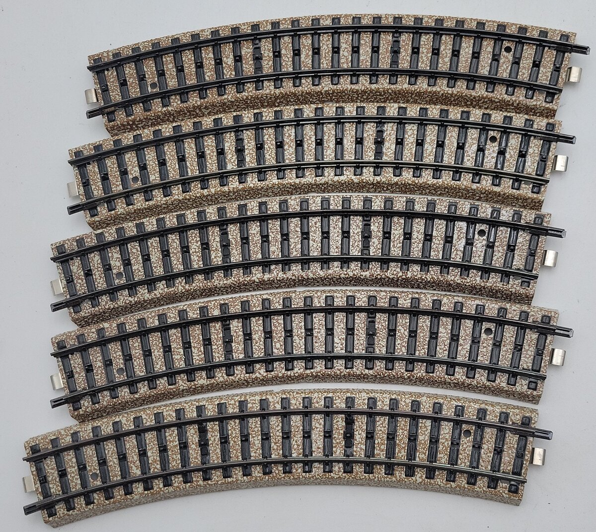 Marklin 5100 HO Scale Metal Curved Track (30) EX