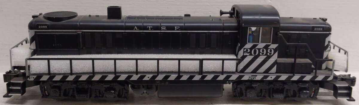 Lionel 6-84697 O Santa Fe LionChief Plus RS3 Diesel Locomotive w/Bluetooth #2099 EX