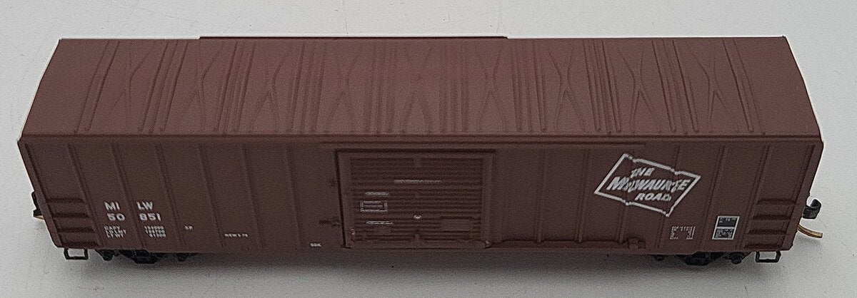 Micro-Trains 02500310 N Milwaukee Road 50' Rib Side Box Car w/o Roofwalk #50851 EX/Box