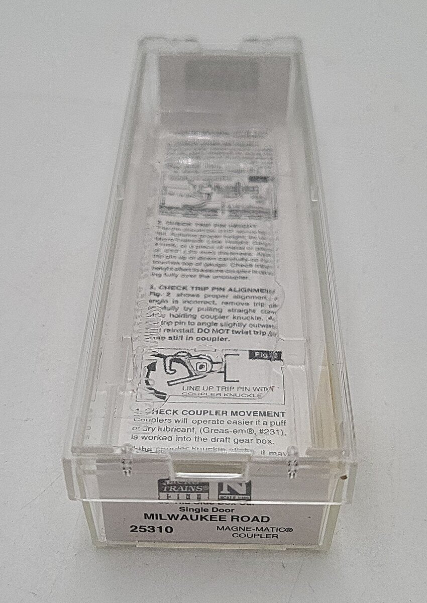 Micro-Trains 02500310 N Milwaukee Road 50' Rib Side Box Car w/o Roofwalk #50851 EX/Box
