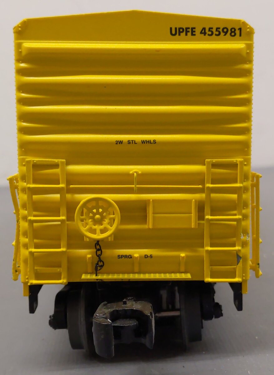 Lionel 2026530 O Gauge Union Pacific Smoking 57' Mechanical Reefer #455981 EX