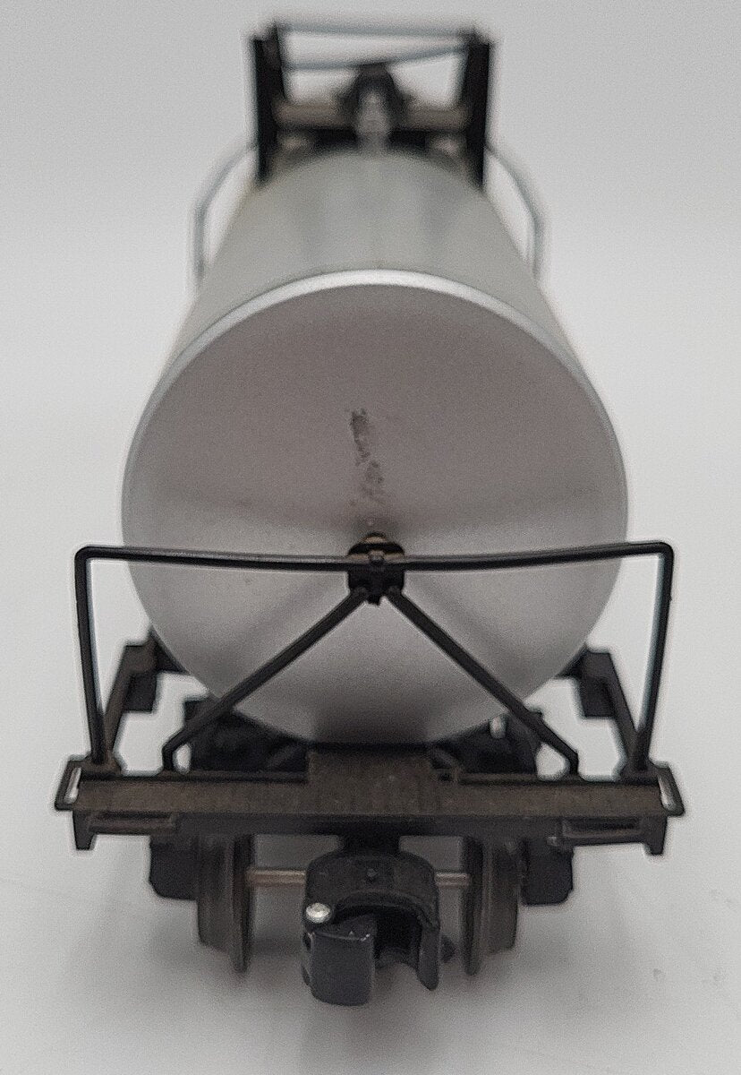 Lionel 6-17910 O Gauge Sunoco Unibody Tank Car #7900 EX
