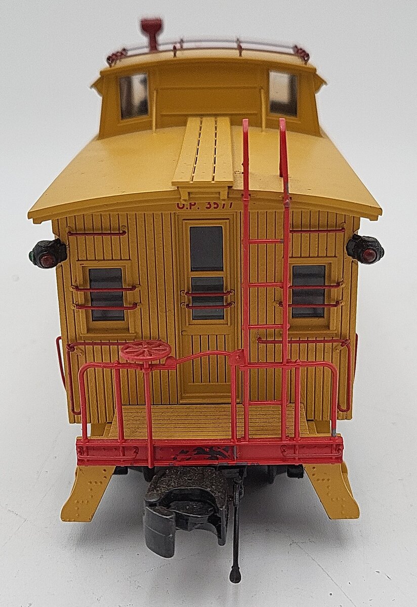 MTH 20-91255 Union Pacific CA-1 Woodsided Caboose #3577 EX