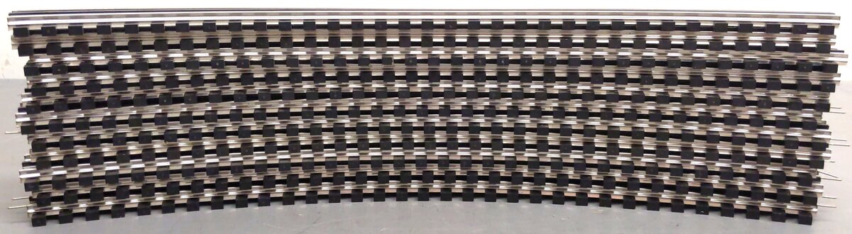 Gargraves 54-101S  Phantom Tinplate 54" Curve Plastc Tie Track (3Rail) (11) EX