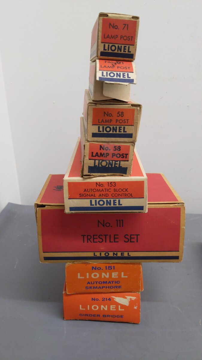 Lionel Vintage O Accessories 151, 214, 58, 58, 111, 71, 71, 153, 395, 394 [10] VG/Box