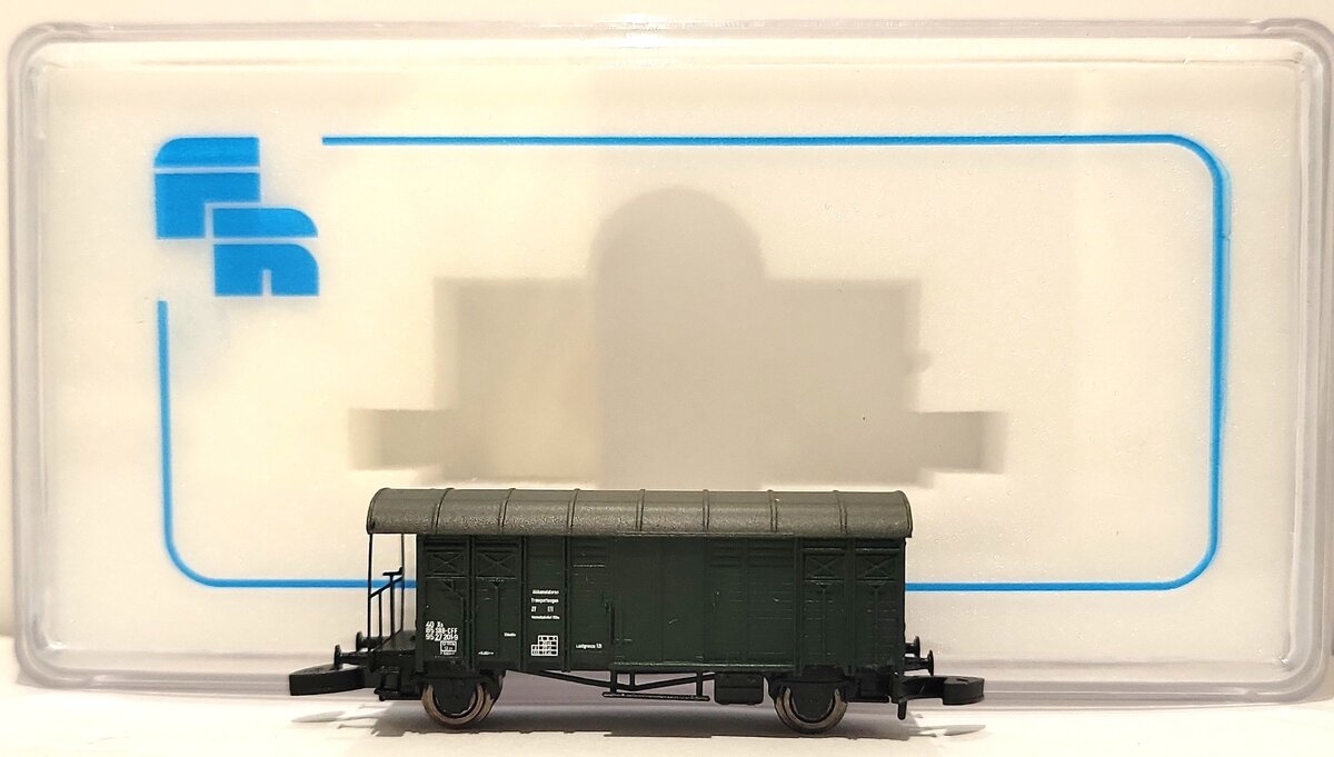 Freudenreich ZF331c Z Scale XS SBB Battery transport wagon LN/Box